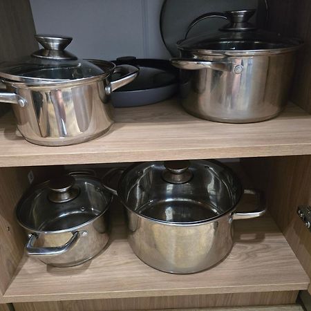 Dzialkowa Appartement Legnica Buitenkant foto