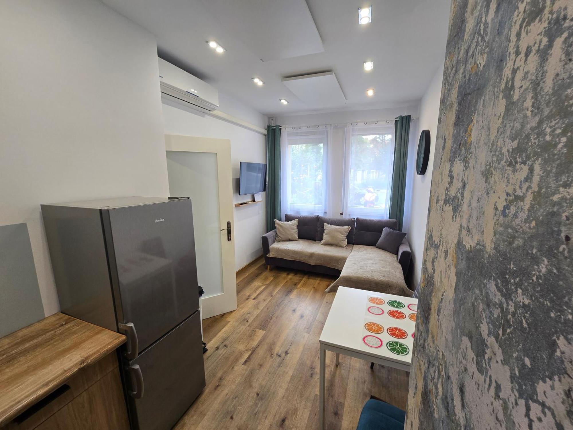 Dzialkowa Appartement Legnica Buitenkant foto